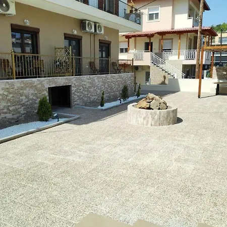 Theasis 4 Luxury With Sea View Апартаменты Неос-Мармарас